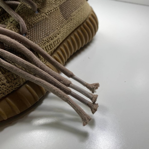 YEEZY BOOST 350 V2 "Earth" Women's 6 - Picture 9 of 12